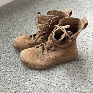 Nike SFB boots